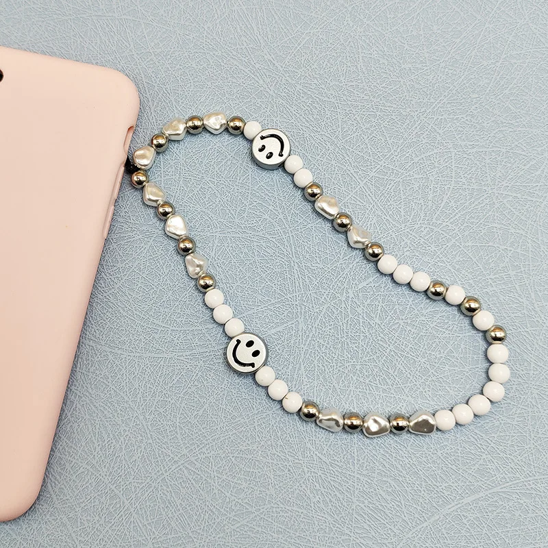 2023 Корея Прозрачная цепочка для мобильного телефона Love Heart Pearl с жемчугом для женщин, разноцветный ремешок для телефона из сплава ручной работы, украшенный бисером, подарки Изображение 0