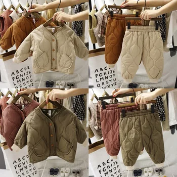 Осенне-зимние комплекты стеганой одежды для мальчиков и девочек 4 цвета 2022 г. детское тонкое хлопчатобумажное пальто и повседневные брюки, костюмы из 2 предметов