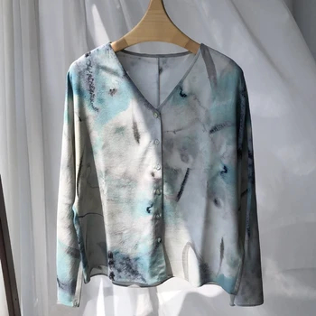 Новинка сезона Весна-лето 2023, женская рубашка с V-образным вырезом и рукавом реглан из многослойного шелка с принтом